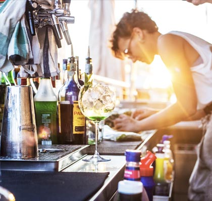 Preparazione cocktail